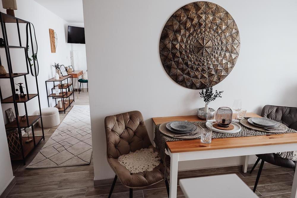 Cozy Nuernberg-schwaig-messe-kueche-balkon *